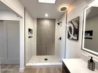 Photo #5: 6966883 Listing 