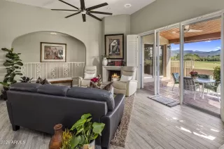 Photo #6: 6966886 Listing 