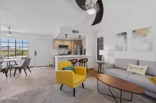 Photo #3: 6967029 Listing