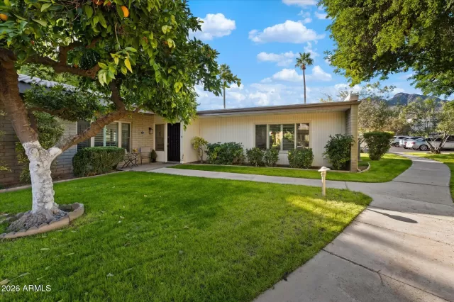 MLS: 6967333 Condo For Sale