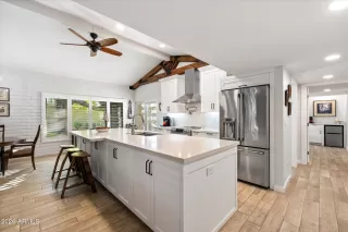 Photo #3: 6967333 Listing 