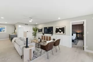 Photo #2: 6967394 Listing 