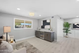 Photo #3: 6967394 Listing 