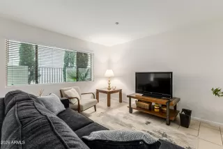 Photo #3: 6967464 Listing 