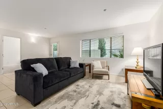 Photo #5: 6967464 Listing 