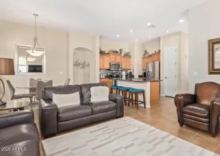 Photo #5: 6967770 Listing 