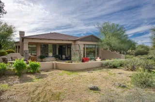 Photo #5: 6967961 Listing 