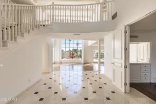 Photo #3: 6968073 Listing 