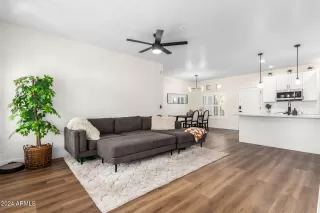 Photo #3: 6968140 Listing