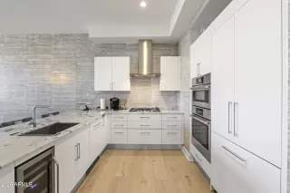 Photo #1: 6968391 Listing