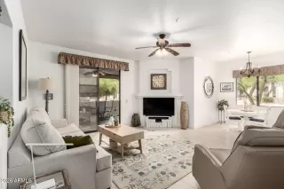 Photo #5: 6968469 Listing