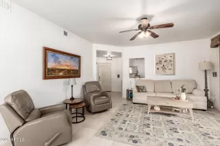 Photo #6: 6968469 Listing