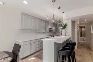 Photo #2: 6968643 Listing 