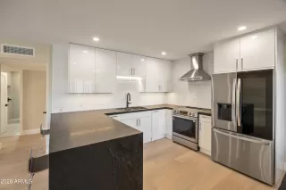 Photo #2: 6968646 Listing 