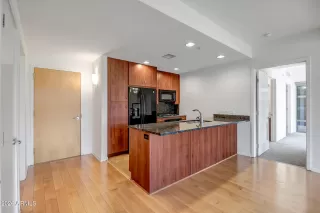 Photo #1: 6968674 Listing 