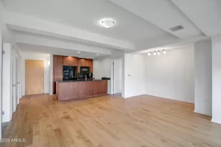 Photo #4: 6968674 Listing 