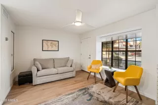 Photo #3: 6968704 Listing 