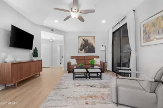 Photo #2: 6968707 Listing