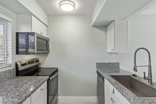 Photo #6: 6968753 Listing 