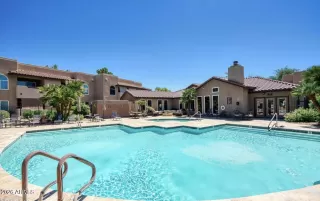 Photo #4: 6968787 Listing 