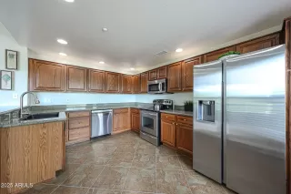 Photo #5: 6968875 Listing 