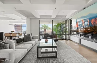 Photo #1: 6968914 Listing 