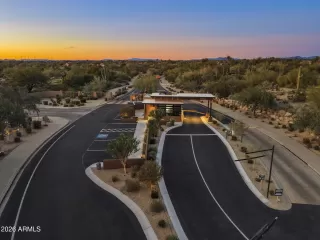 Photo #2: 6968917 Listing 