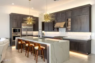 Photo #1: 6968922 Listing 