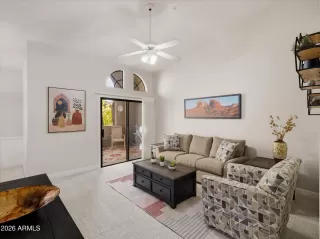 Photo #6: 6969972 Listing