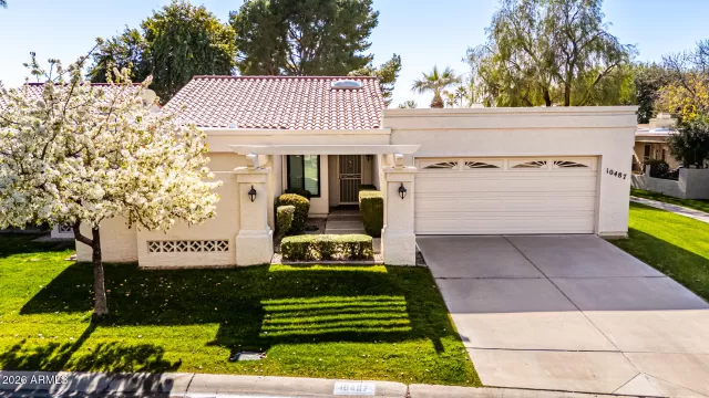 MLS: 6969996 Condo For Sale