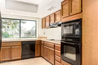 Photo #6: 6969996 Listing 