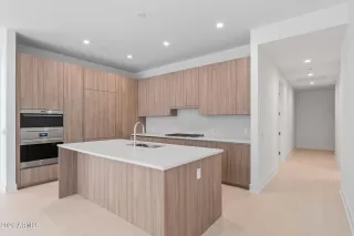 Photo #2: 6970041 Listing 