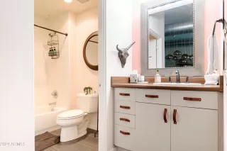 Photo #5: 6970045 Listing 