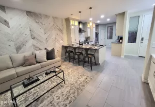 Photo #5: 6970084 Listing 