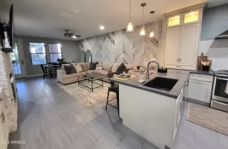 Photo #6: 6970084 Listing 