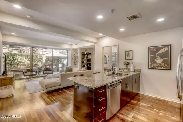 MLS: 6970121 Condo For Sale