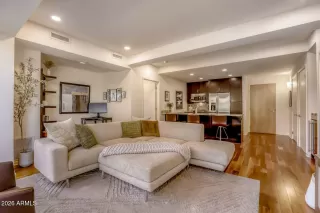 Photo #2: 6970121 Listing 