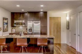 Photo #5: 6970121 Listing 