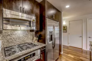 Photo #6: 6970121 Listing 