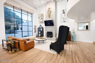 Photo #1: 6970167 Listing 