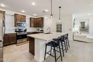 Photo #1: 6970269 Listing 