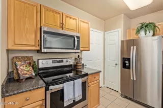 Photo #6: 6970367 Listing 