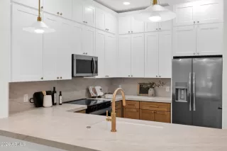 Photo #5: 6970522 Listing 