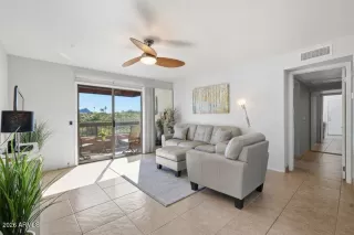 Photo #6: 6970525 Listing 