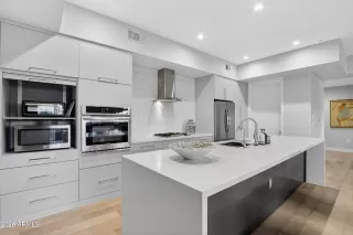 Photo #2: 6970721 Listing 