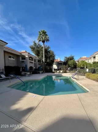 Photo #6: 6970888 Listing 