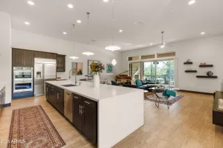 Photo #5: 6971010 Listing 