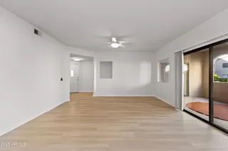 Photo #3: 6971057 Listing 