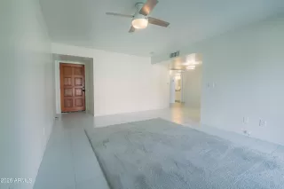 Photo #6: 6971118 Listing