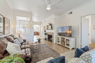 Photo #5: 6971151 Listing 